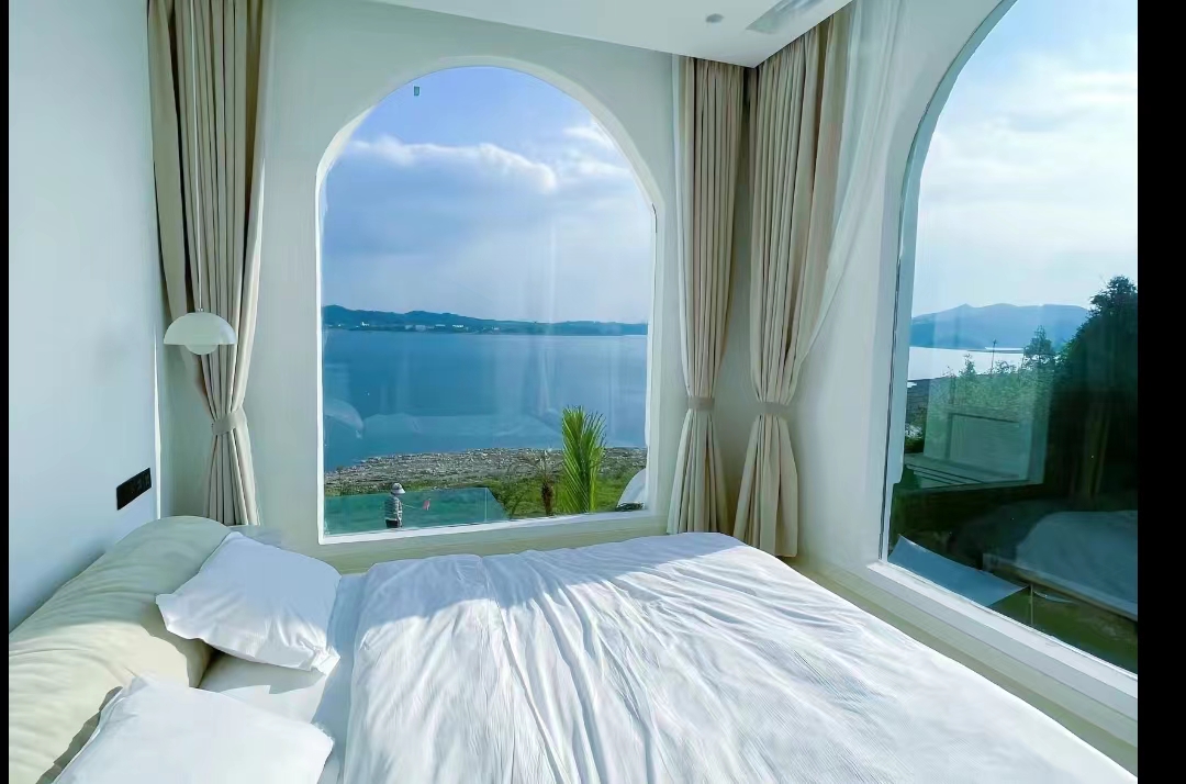 古埃蒙海景美宿